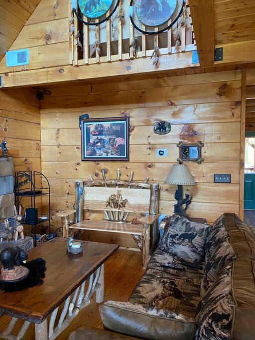 Bear Country Cabin Sevierville Exterior photo