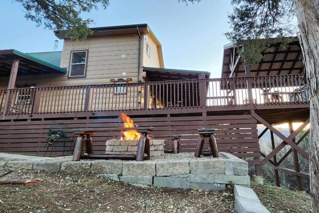 Bear Country Cabin Sevierville Exterior photo