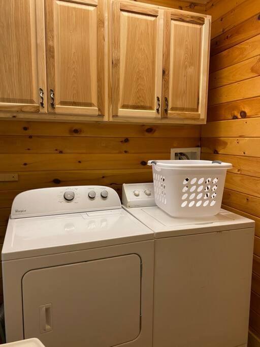 Bear Country Cabin Sevierville Exterior photo